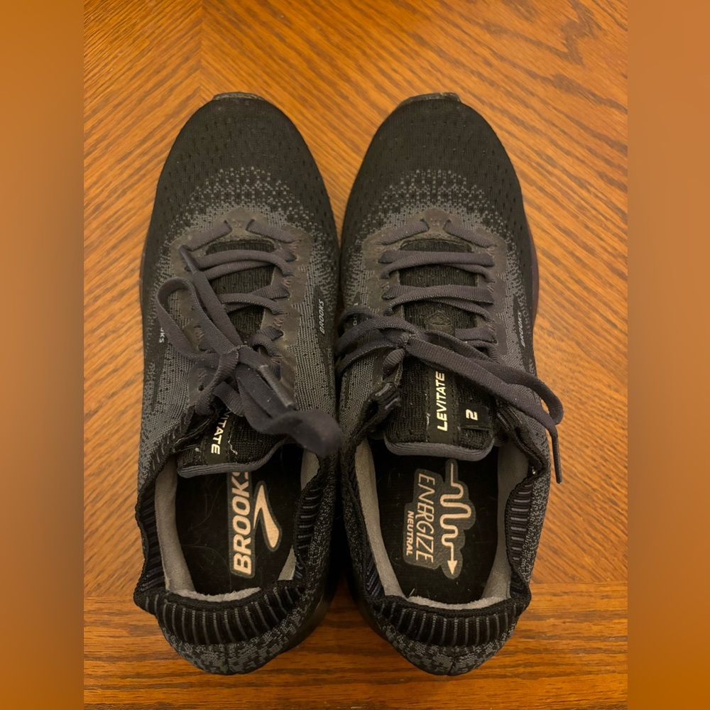 Brooks Levitate Black Running Shoes - Picture 9 of 11